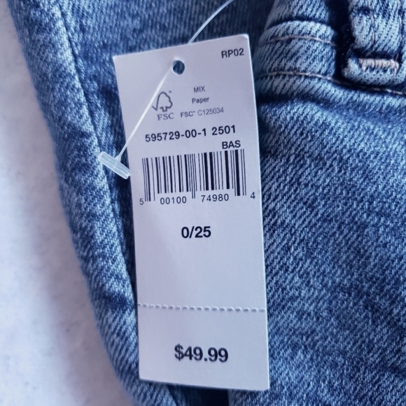 GAP Womans 9" Bermuda Short Size 25 - Picture 7 of 7